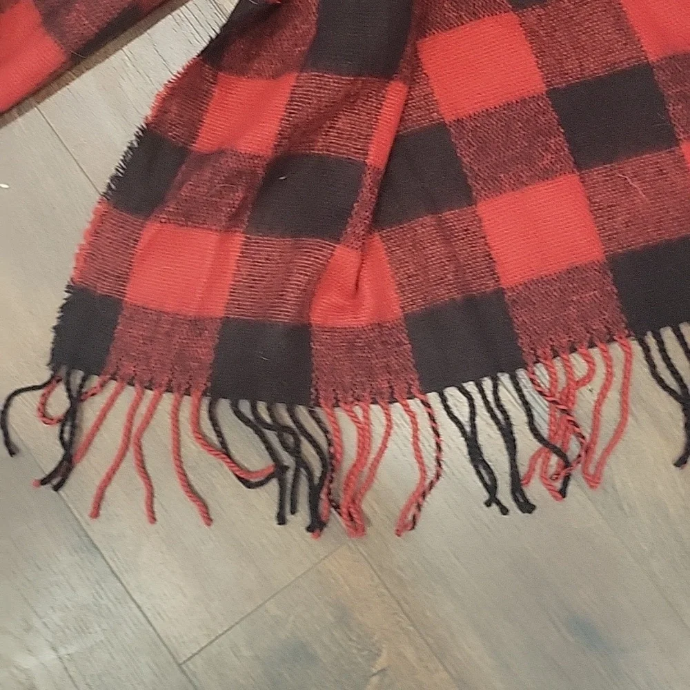 Madden Girl Buffalo Plaid Large Long  Scarf Red & Black Checker Flannel …